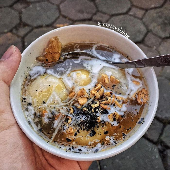  Bánh trôi tàu nóng hổi, đậm hương gừng nóng hổi giúp làm ấm cơ thể vào ngày lạnh. Ảnh: mattysblog. 