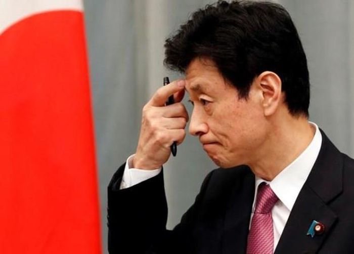 Bộ trưởng Tái thiết Kinh tế Yasutoshi Nishimura. (Nguồn: Reuters)