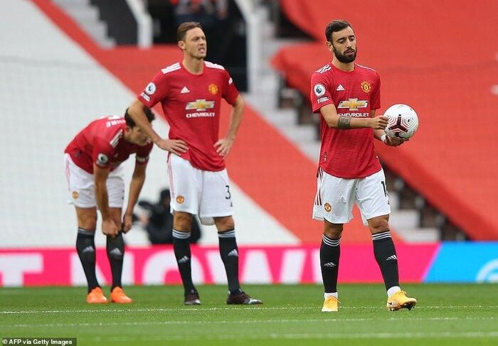 MU lập một loạt kỷ lục tồi tệ sau trận thua Tottenham.