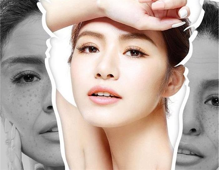 Sở hữu nước da trắng hồng, không cần trang điểm quá nhiều mẹ bỉm vẫn trông rạng rỡ, trẻ trung hơn tuổi.
