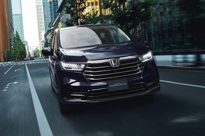  Dự kiến, Honda Odyssey 2021 sẽ chính thức được bày bán tại thị trường Nhật Bản vào cuối năm nay. Hiện giá xe Honda Odyssey 2021 vẫn chưa được công bố.