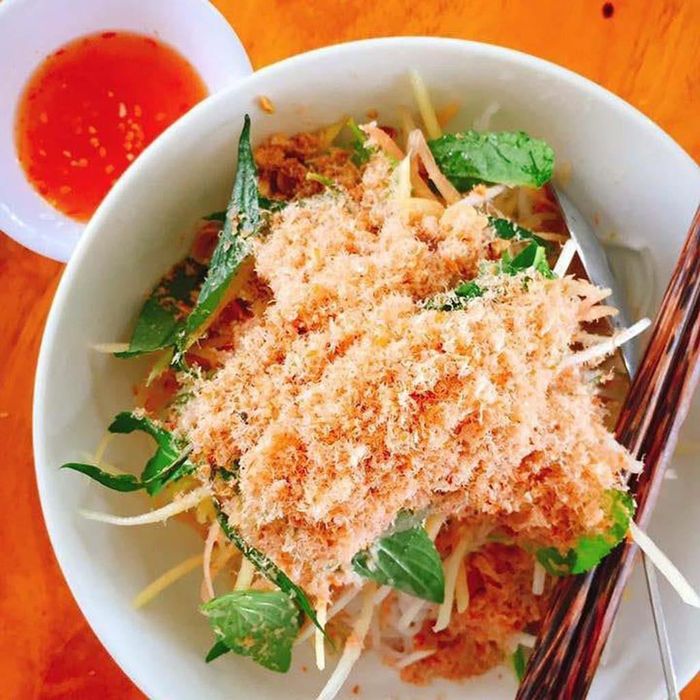 Bún nhâm độc đáo là ở nước chấm
