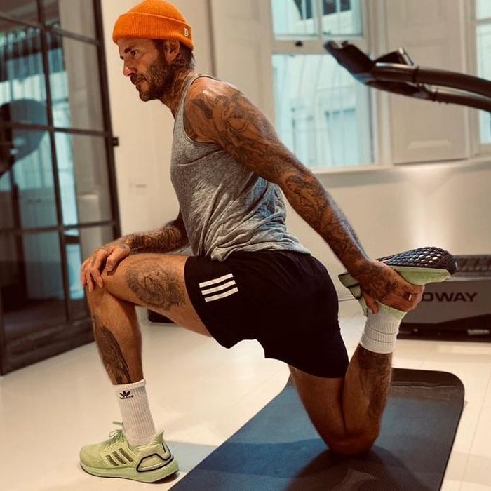 David Beckham duy trì thân hình săn chắc dù rời xa sân cỏ đã lâu. Ảnh: @davidbeckham.