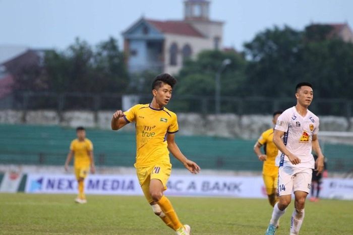 Phan Văn Đức có trận đấu xuất sắc dù không ghi bàn