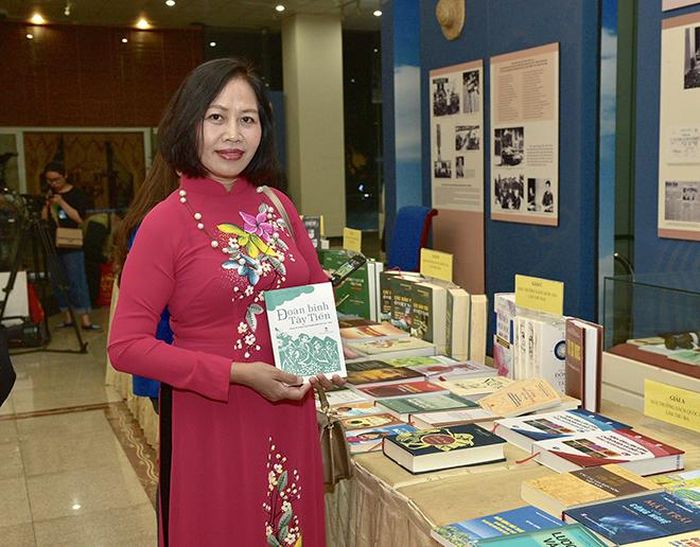 Chị Phương Thảo và cuốn sách “Đoàn binh Tây Tiến”