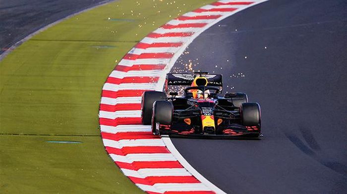 Dù đã hết sức nỗ lực, nhưng Max Verstappen vẫn không thể đánh bại Hamilton ở chặng đua Đức