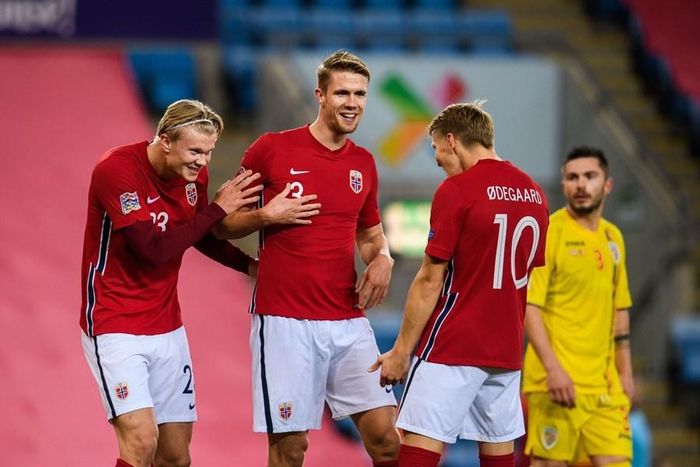 Haaland lập hat-trick đầu tiên cho ĐTQG