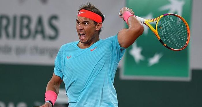 Chính Federer cũng từng khen ngợi cú đánh thuận tay của Nadal