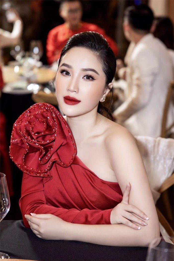 Bảo Thy cho rằng, mỗi ngày chỉ cần về nhà với gia đình nhỏ của mình, được là mình, được thoải mái thực hiện các dự án của riêng mình, đó đã là điều tốt nhất rồi.