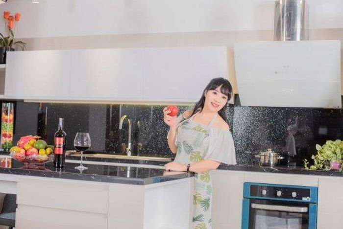 Cũng như một số nữ doanh nhân khác, chị Thủy chọn vào bếp để thư giãn, xả stress
