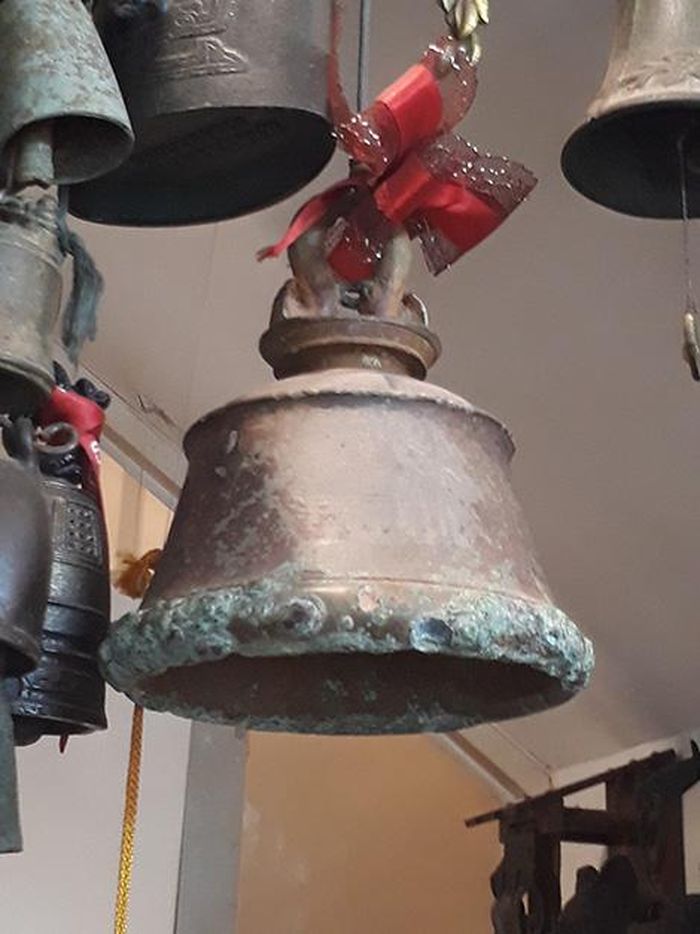 Quả chuông đào ngàn năm tuổi của người Chăm.