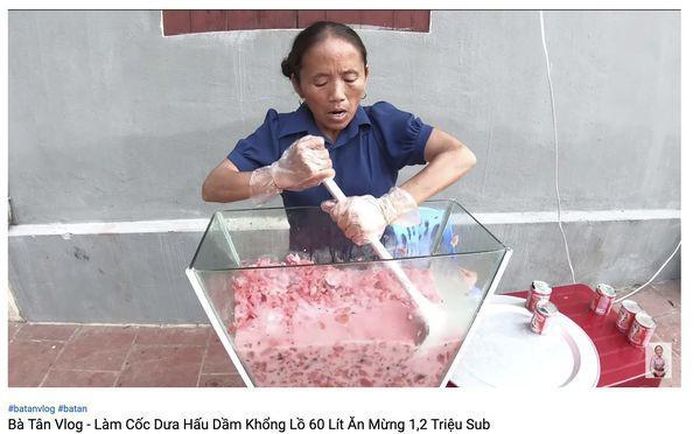 Những clip này ban đầu được dân mạng hưởng ứng, tuy nhiên sau đó xuất hiện quá nhiều khiến kênh của bà Tân trở nên nhàm chán. Nội dung các đoạn video không quá khác biệt, bị đánh giá là thiếu sáng tạo.