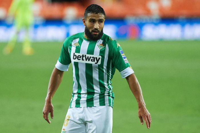 Milan muốn lấy Nabil Fekir