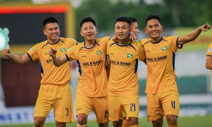 Liệu các cầu thủ dự bị có được Ban huấn luyện SLNA trao cơ hội? Ảnh: VPF