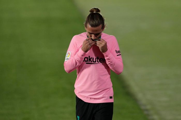 PSG mời chào Griezmann