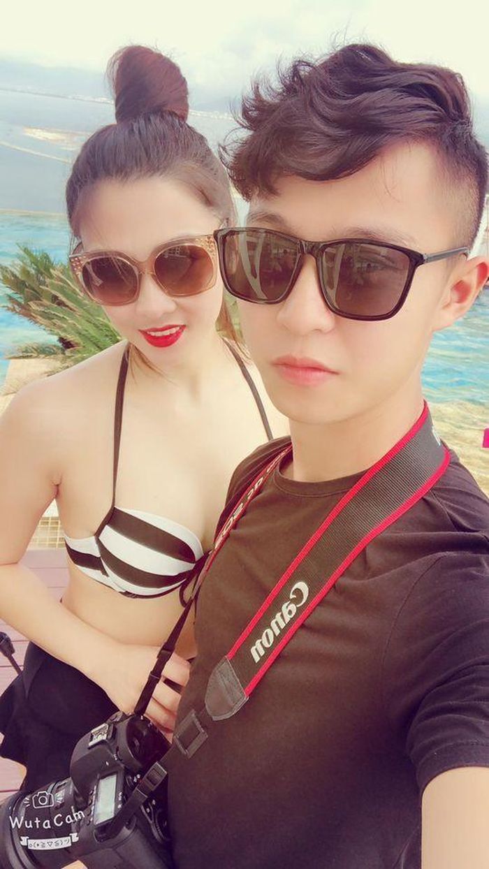 Nhan sắc bà mẹ 3 con bên cạnh người chồng kém 11 tuổi.