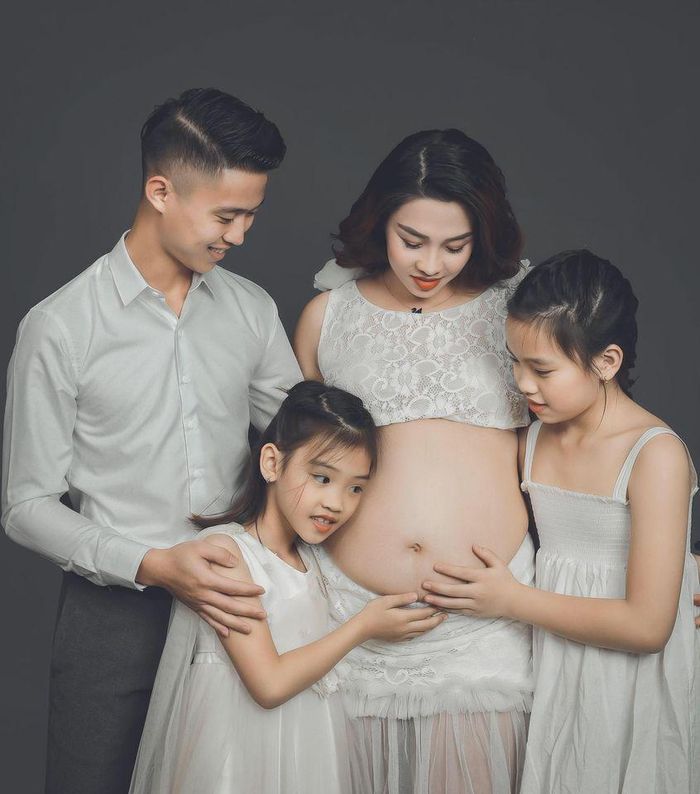 Thời điểm chị Trang mang bầu con của anh Nhật.