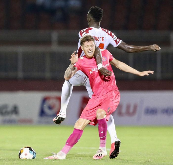 Sài Gòn FC tụt dần khi về đích. Ảnh VPF