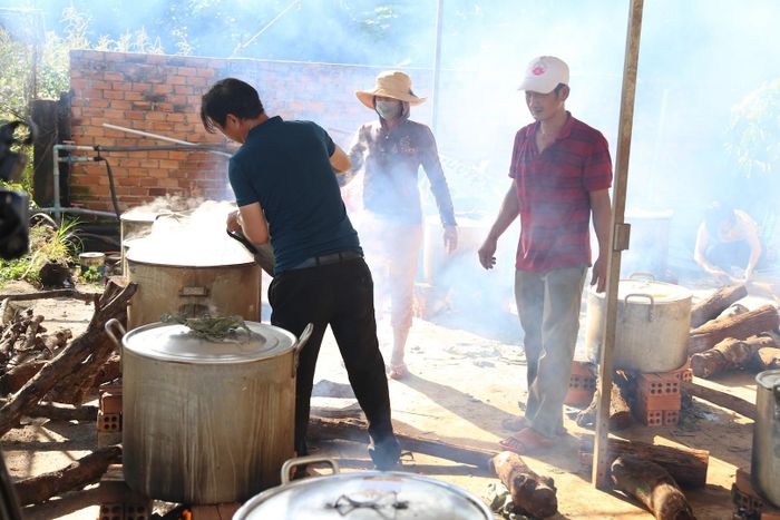 Nấu bánh 