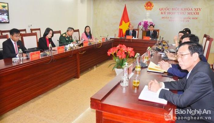 Quang cảnh tại điểm cầu Nghệ An. Ảnh: Thanh Lê