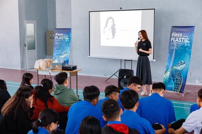  Hoa hậu Trái đất 2018 đã thực hiện rất nhiều những hoạt động ý nghĩa vì môi trường.