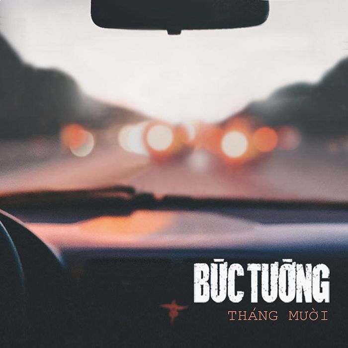 Tháng mười” dạt dào sống dậy cảm xúc yêu da diết của mối tình đầu ngây dại trong những ngày cuối thu chuyển mùa đầy hoài niệm.