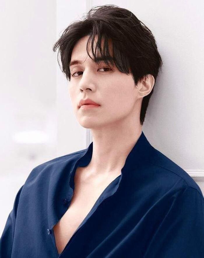 Ở tuổi 38, sự nghiệp Lee Dong Wook không ngừng thăng tiến với nhiều vai diễn khác nhau