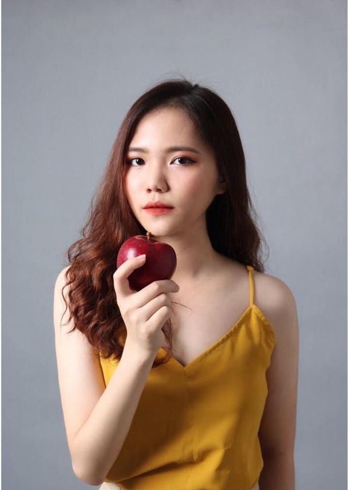  Phương Nga nộp hồ sơ ứng tuyển theo ngành Kỹ thuật cơ khí trước sự phản đối của gia đình. Nữ sinh cho biết bố mẹ cô lo lắng bởi cơ khí là ngành học vất vả, không phù hợp con gái. Gia đình định hướng Nga đăng ký nguyện vọng vào Đại học Dược Hà Nội. 