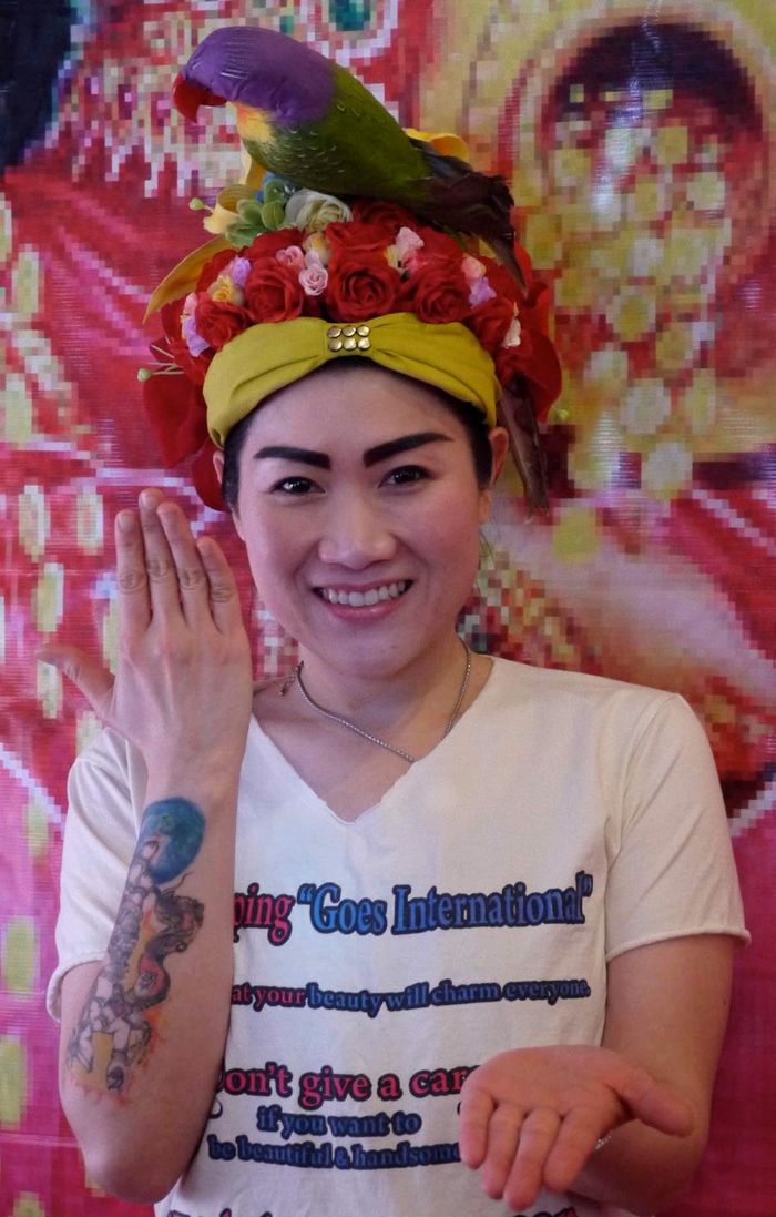Tata được nhiều người biết đến với kỹ thuật massage độc lạ. 