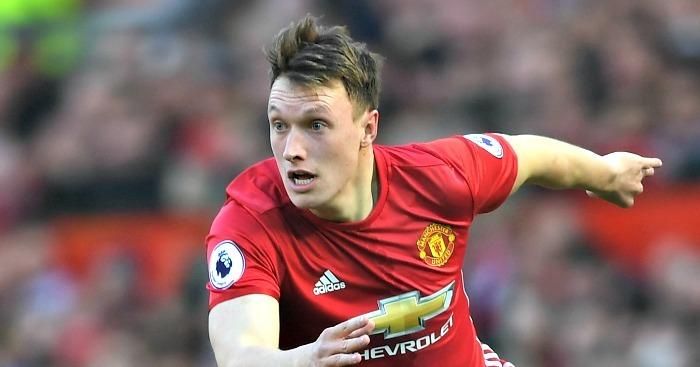 Phil Jones không còn chỗ đứng ở MU