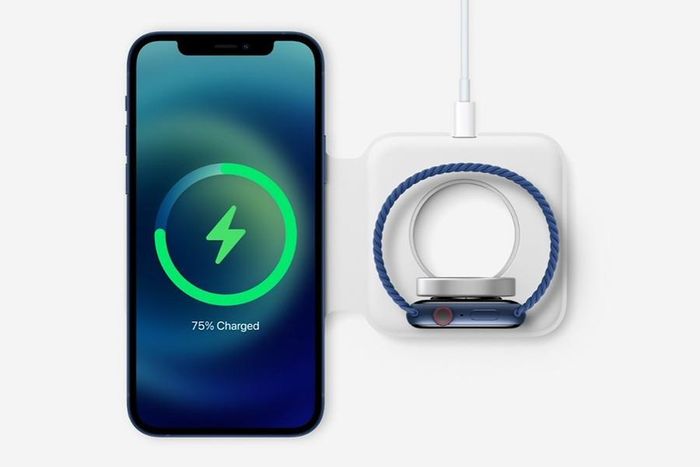 Về cơ bản, dung lượng pin của iPhone 12 thông thường hoạt động lâu hơn phiên bản iPhone 11, nhưng iPhone 12 Pro kém hơn đáng kể so với iPhone 12 và iPhone 11