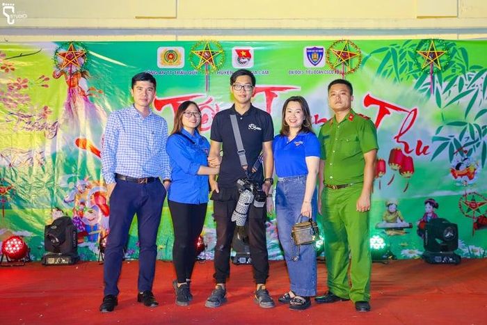 Những người bạn luôn đồng hành với chị Huyền trong các hành trình thiện nguyện.