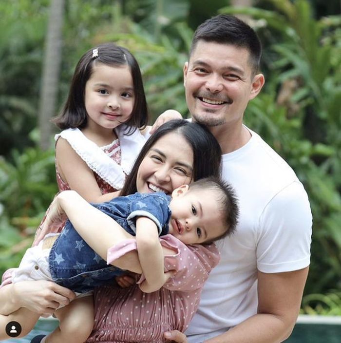 Marian Rivera là nữ diễn viên người Philippines. Bên cạnh sự nghiệp diễn xuất lừng lẫy, Marian còn được ngưỡng mộ bởi cuộc sống hôn nhân viên mãn và nhan sắc hút hồn.