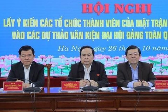 Chủ tịch UBTƯ MTTQ Việt Nam chủ trì buổi góp ý văn kiện