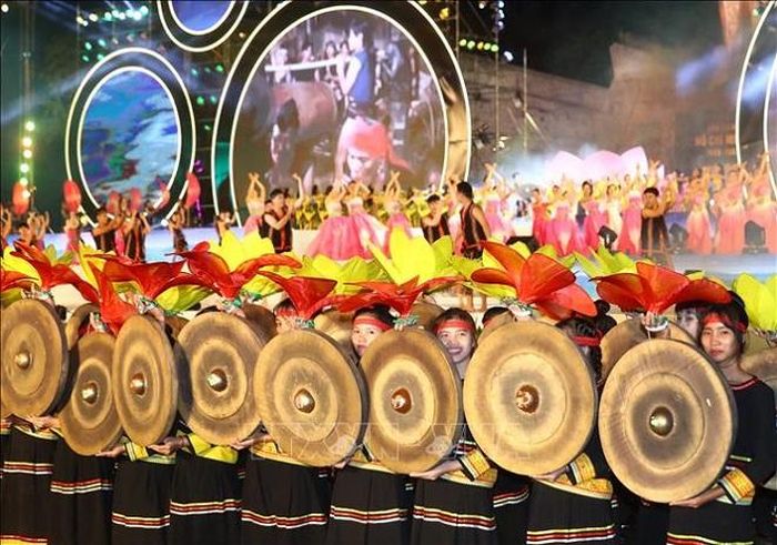 Một tiết mục biểu diễn nghệ thuật tại Lễ khai mạc Festival Văn hóa Cồng chiêng Tây Nguyên hồi 2018. Ảnh: Thống Nhất/TTXVN