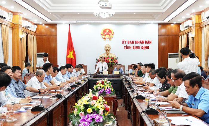 Bình Định triệu tập cuộc họp khẩn để chỉ đạo công tác phòng chống mưa bão từ chiều 26-10
