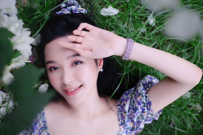 Ngoài đam mê phim ảnh, Kim Oanh còn có sở thích ca hát và vẽ.