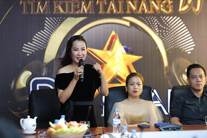 Nhạc sĩ Giáng Son làm giám khảo đêm Chung kết "DJ Star"