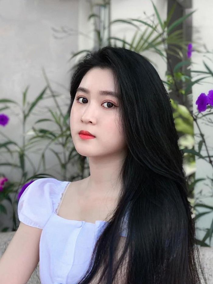Đối với Tố Uyên, ĐH Tôn Đức Thắng là môi trường lý tưởng để em cùng đồng hành trong quãng thời gian học đại học. Cơ sở vật chất, chất lượng đào tạo, ý thức của sinh viên, tất cả đều làm nữ sinh hài lòng.