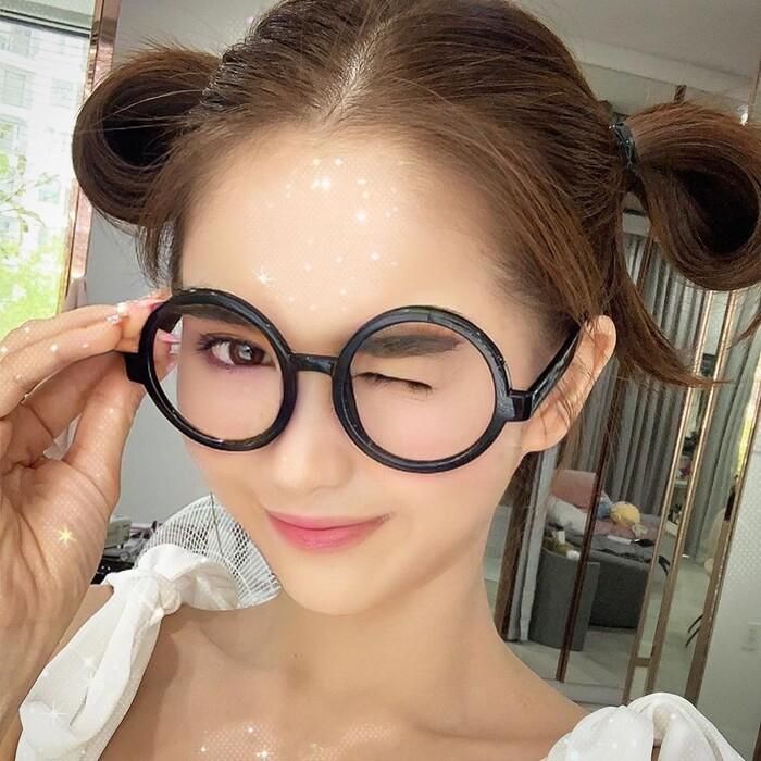 Nhìn loạt ảnh trên nhiều người chắc hẳn không nghĩ ra rằng người đẹp Trà Vinh đã bước qua ngưỡng hơn 30