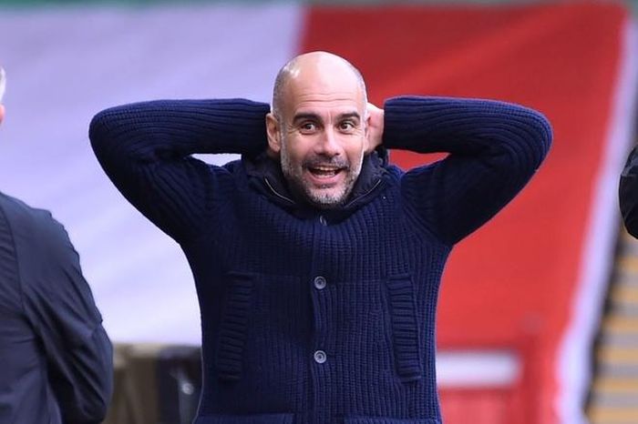  Guardiola liên tục lo lắng vì màn trình diễn của học trò. Ảnh: Getty. 