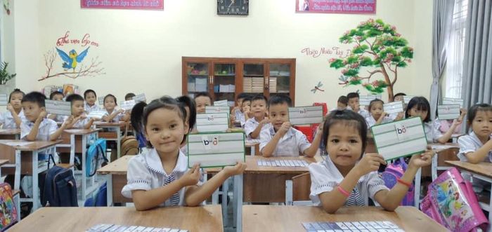 GV và HS chủ động trong triển khai CT và SGK mới. 
