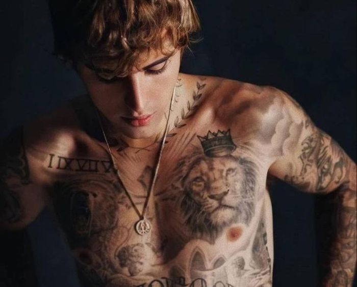 Justin có dự định xăm chân dung con lên lưng. Ảnh: @justinbieber.