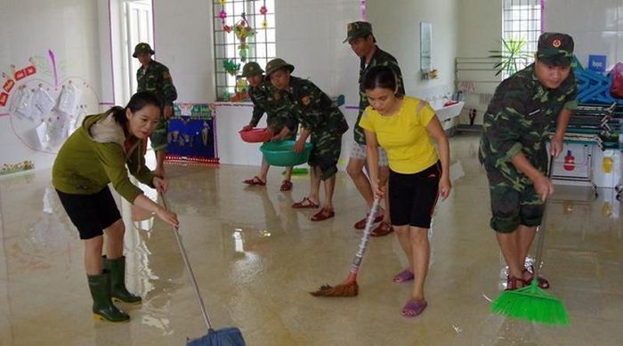 Nước đã bắt đầu rút.