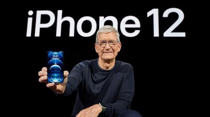 Các nhà phân tích dự đoán doanh số iPhone sẽ bật tăng trở lại khi cả bốn chiếc điện thoại trong series iPhone 12 đầu sẽ lên kệ trong quý IV. Ảnh: CNBC