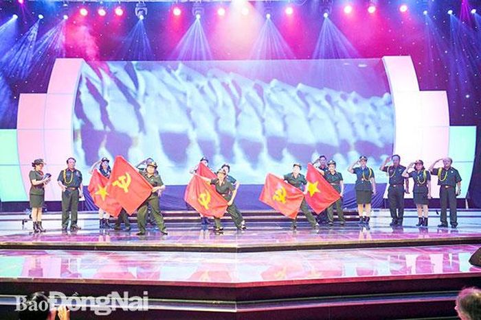Tiết mục biểu diễn của Hội Hữu nghị Việt Nam - Thái Lan