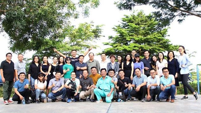 Hơn 40 nhà quản trị tài chính của CFO Vietnam tham quan trang trại bò sữa Tây Ninh 4.0 của Vinamilk.
