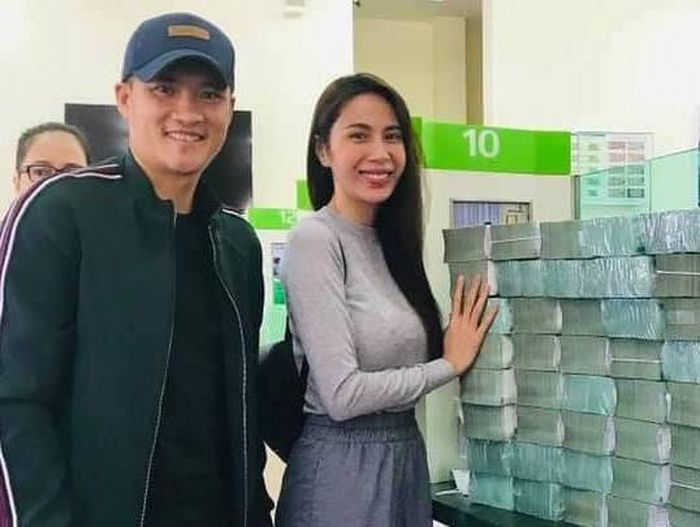 Thủy Tiên đã chi hết 76 tỷ đồng cho bà con 3 tỉnh chịu thiệt hại nặng nề của miền Trung: Hà Tĩnh, Quảng Bình, Quảng Trị.