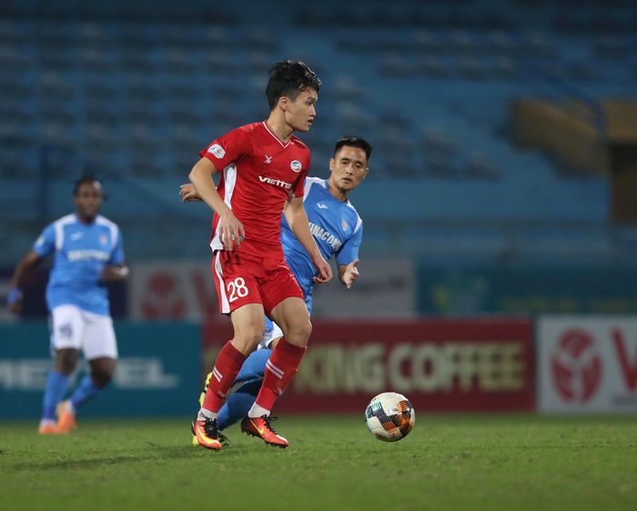 Hoàng Đức và Viettel đang có lợi thế lớn trong cuộc đua đến chức vô địch V-League 2020.