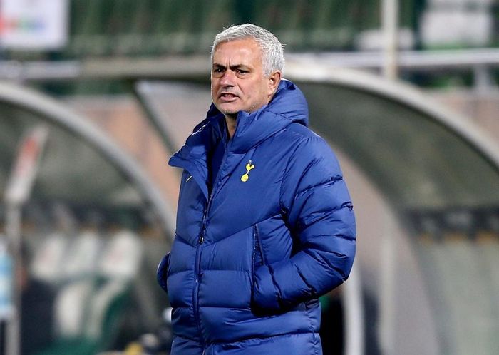  Thầy trò HLV Mourinho chơi tập trung để bảo toàn lợi thế trong phần còn lại của hiệp 2. "Gà trống" kiểm soát bóng 56% và tung đến 22 cú dứt điểm, 9 trong số đó đi trúng đích. Spurs giành chiến thắng thứ 2 tại vòng bảng Europa League, đồng thời bảo toàn lực lượng trước khi trở lại Premier League vào cuối tuần. 